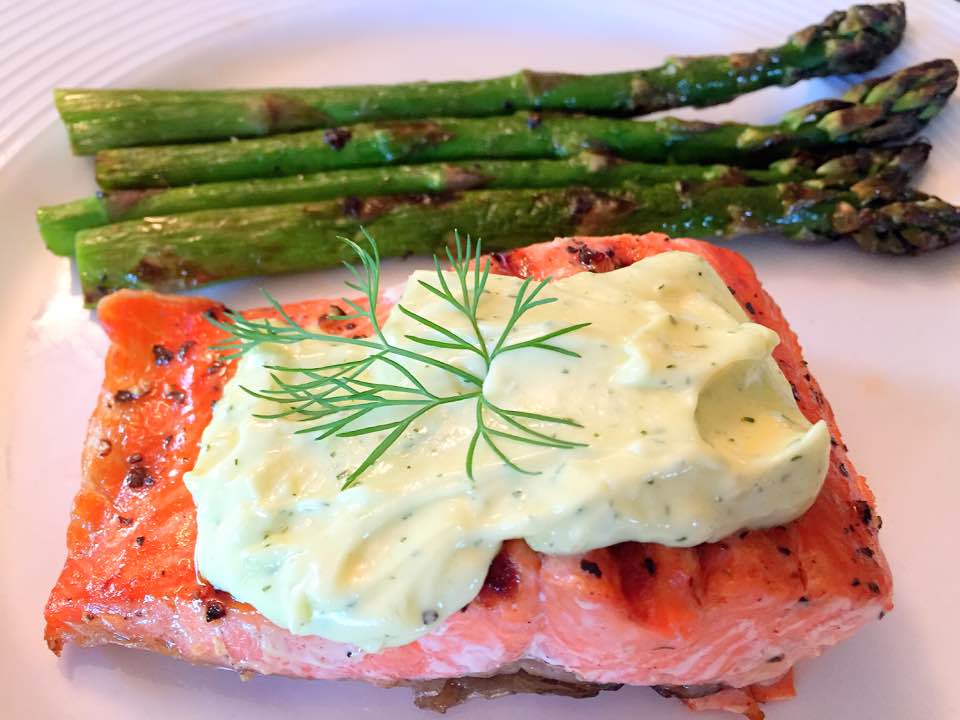 GRILLED SALMON AND ASPARAGUS WITH AIOLI SAUCE | Let's Cook Some Food