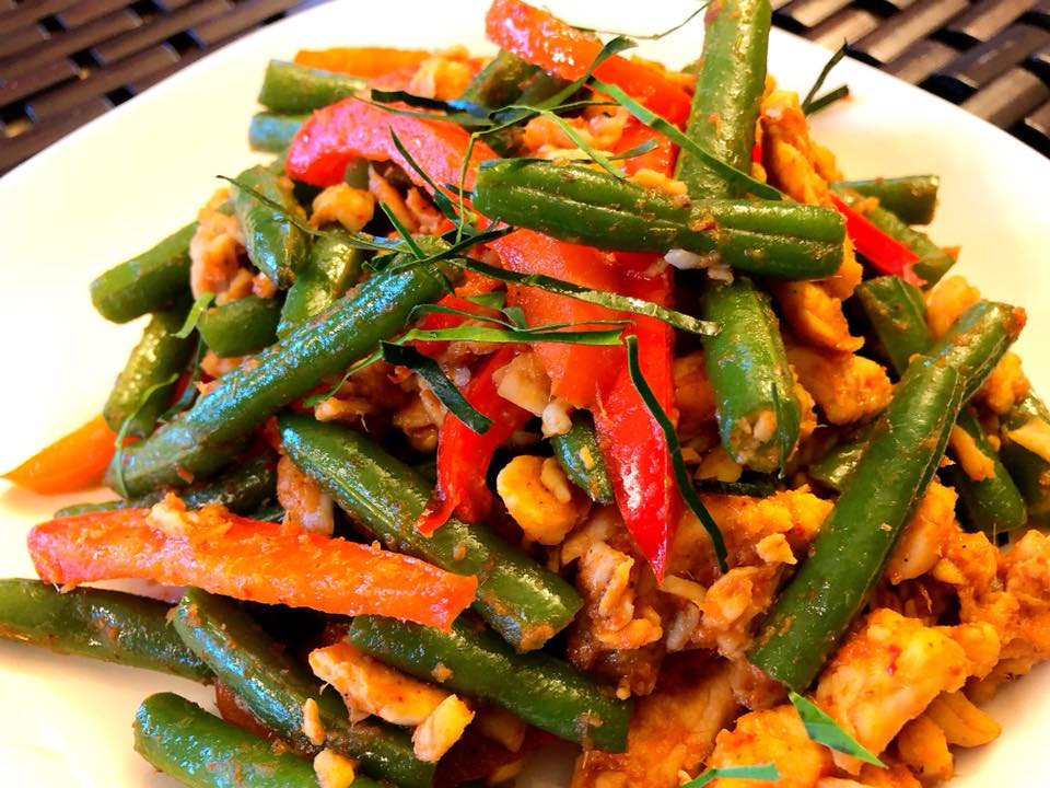 hjælpe kubiske Krympe PHAD PRIK KING (THAI RED CURRY STIR-FRIED GREEN BEANS) - Let's Cook Some  Food